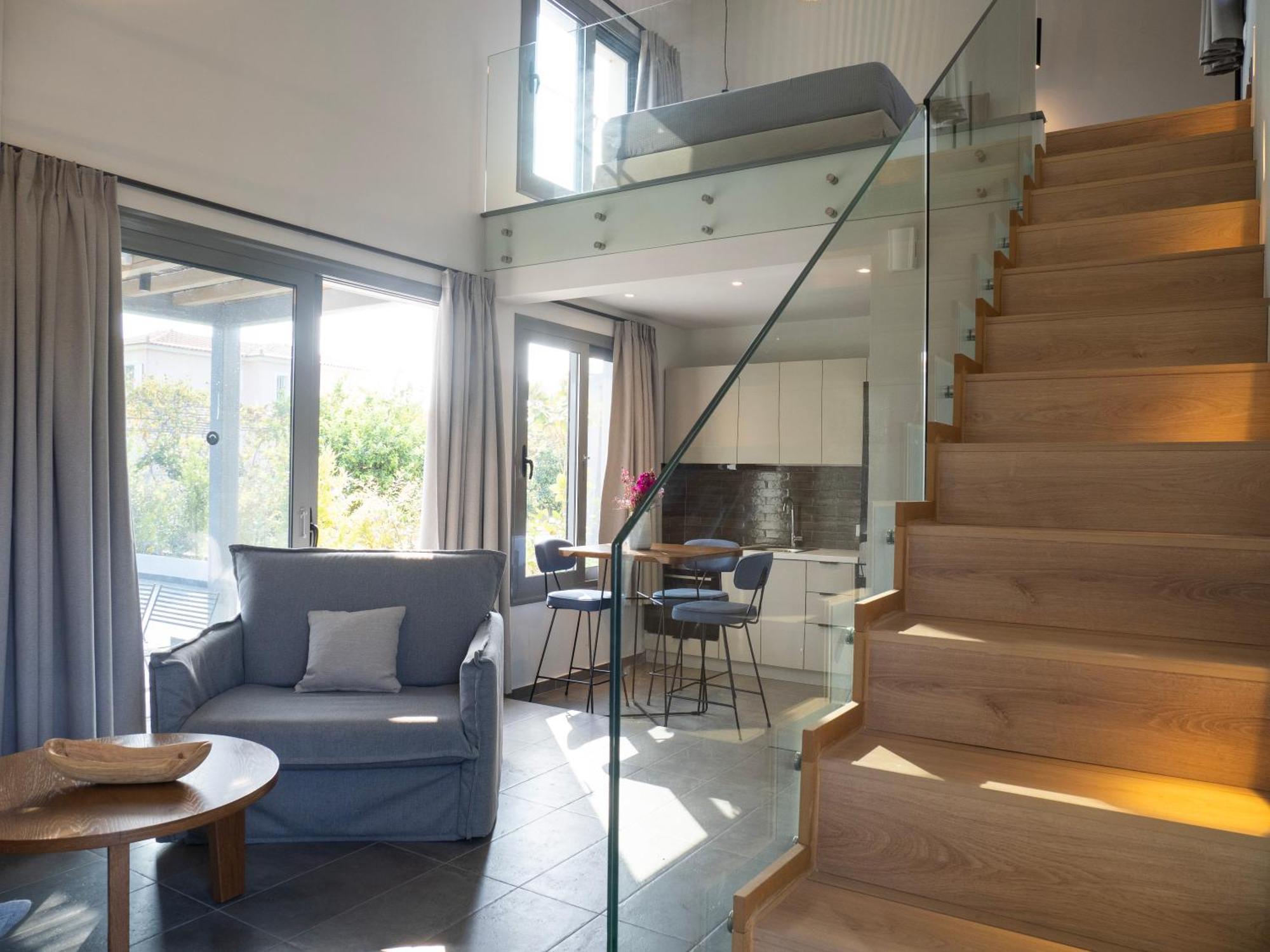 Sea Breeze Mistral 4 Per With Private Pool Villa *
