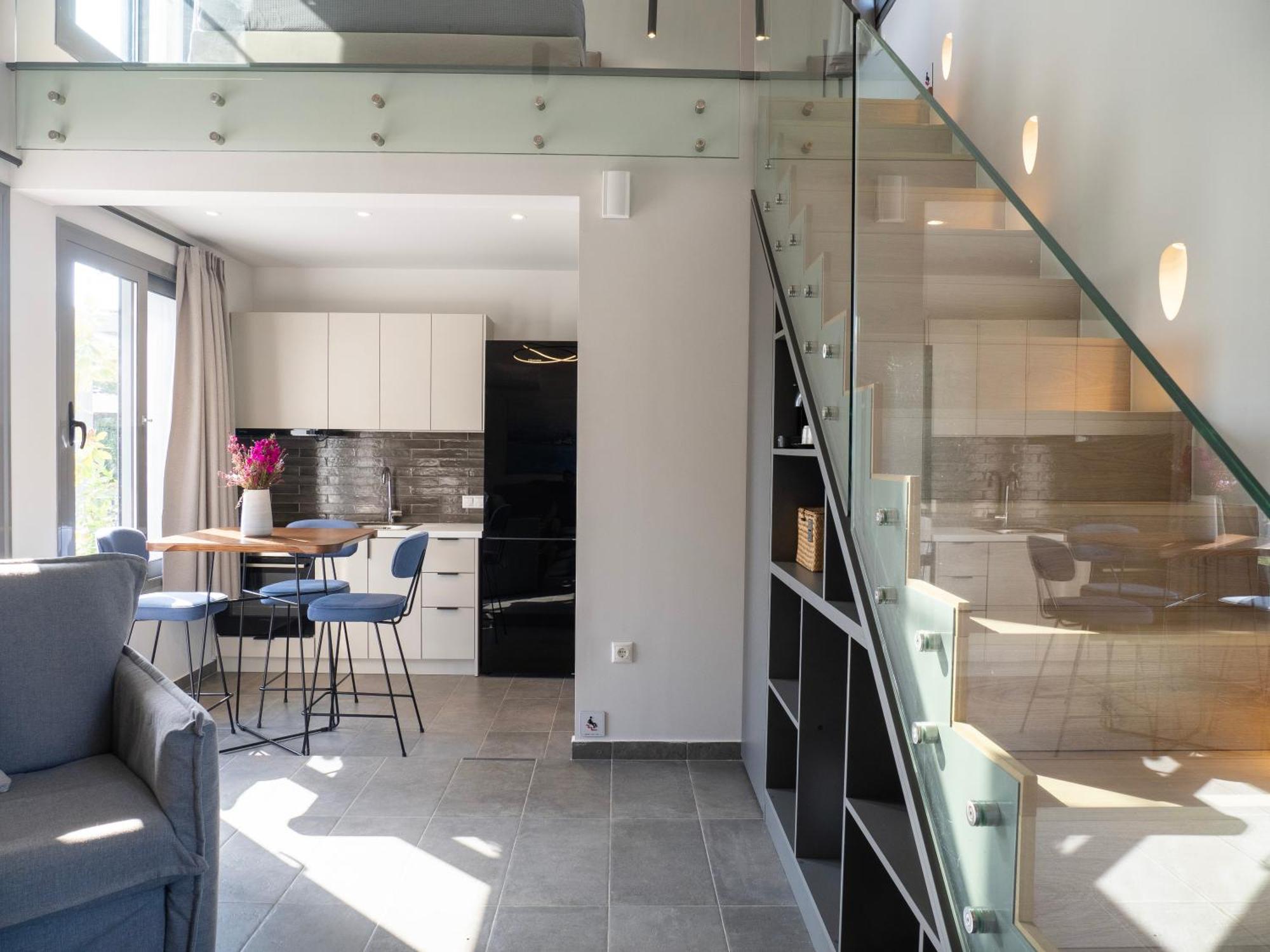 Sea Breeze Mistral 4 Per With Private Pool Villa